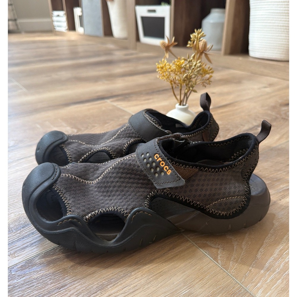 Crocs Mens Swiftwater Size 9 Closed Toe Brown Mesh Hiking Outdoor Sandals Water